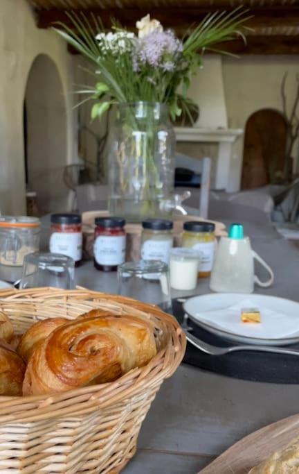 Готель La Bastide Saint-Julien  Екстер'єр фото